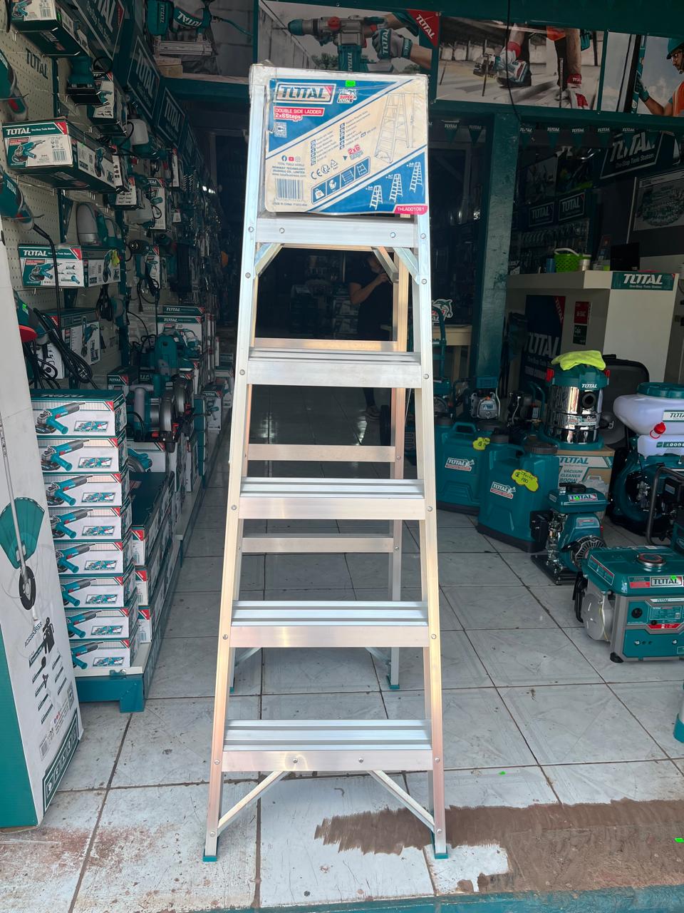 ESCALERA DOBLE 6 ESCALONES THLAD01061